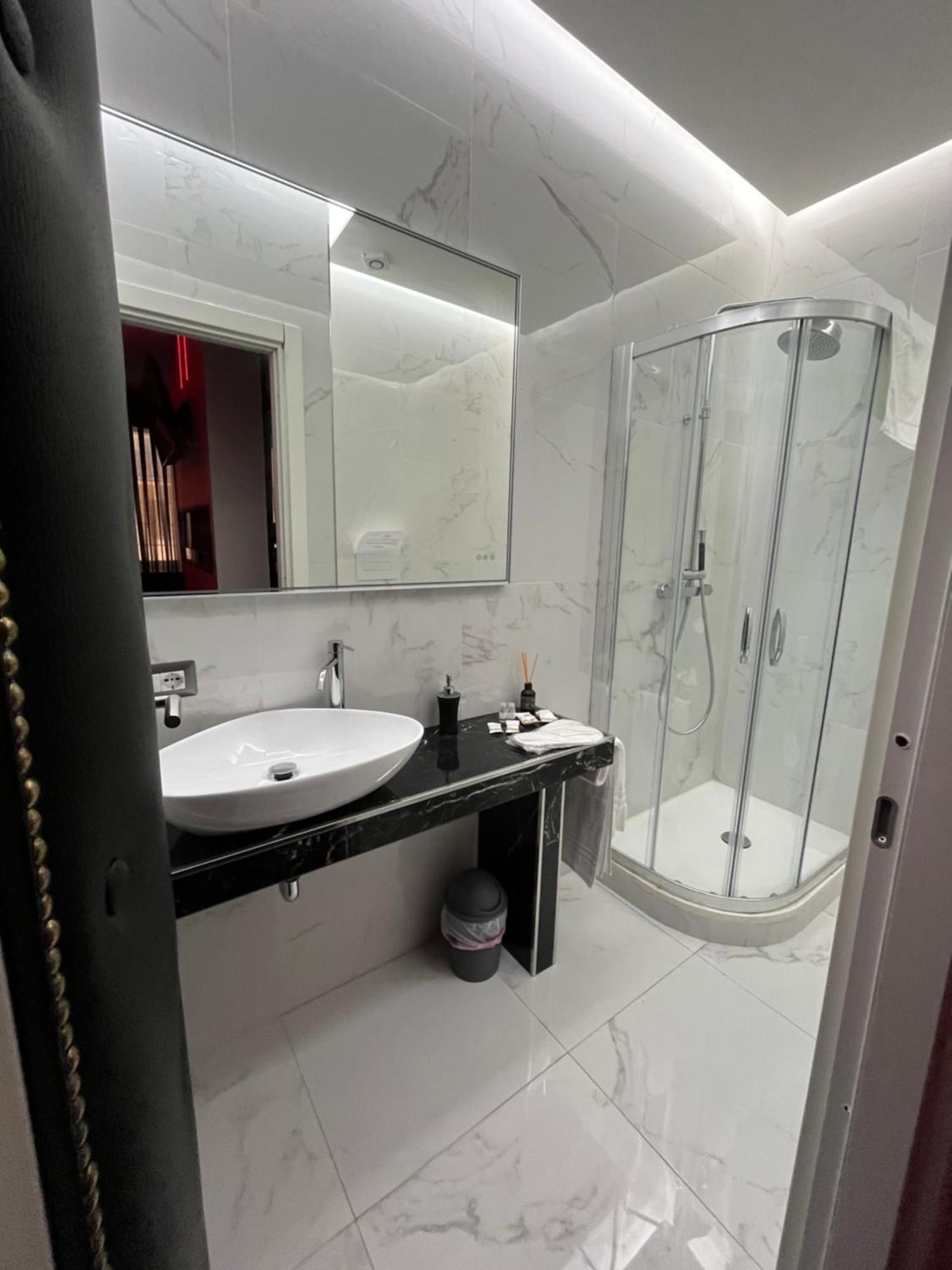 Luxury Bdsm Affittacamere Roma