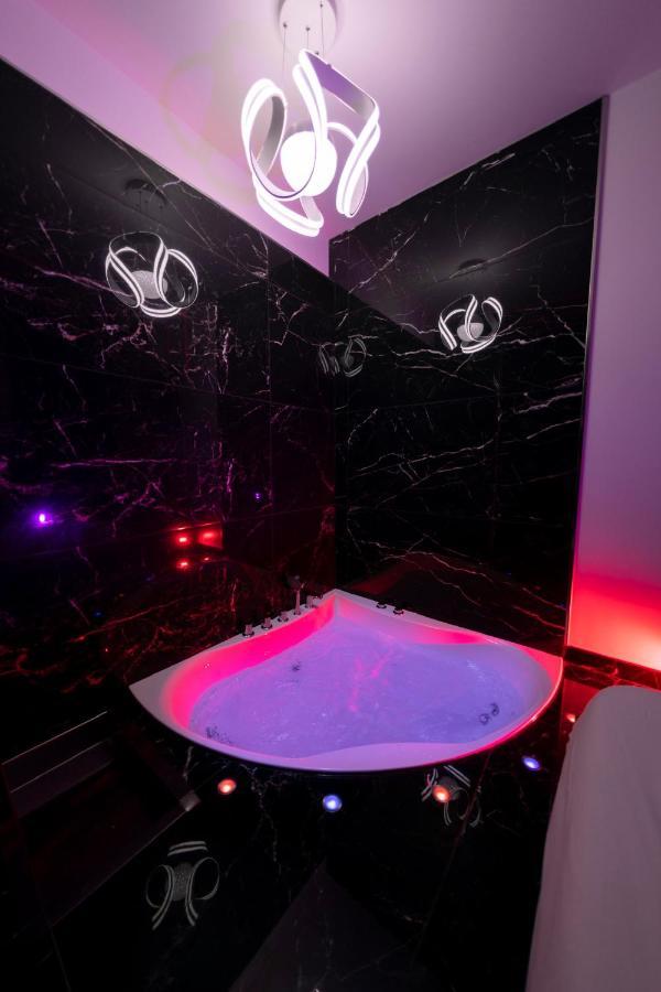 Luxury Bdsm Gasthof Rom