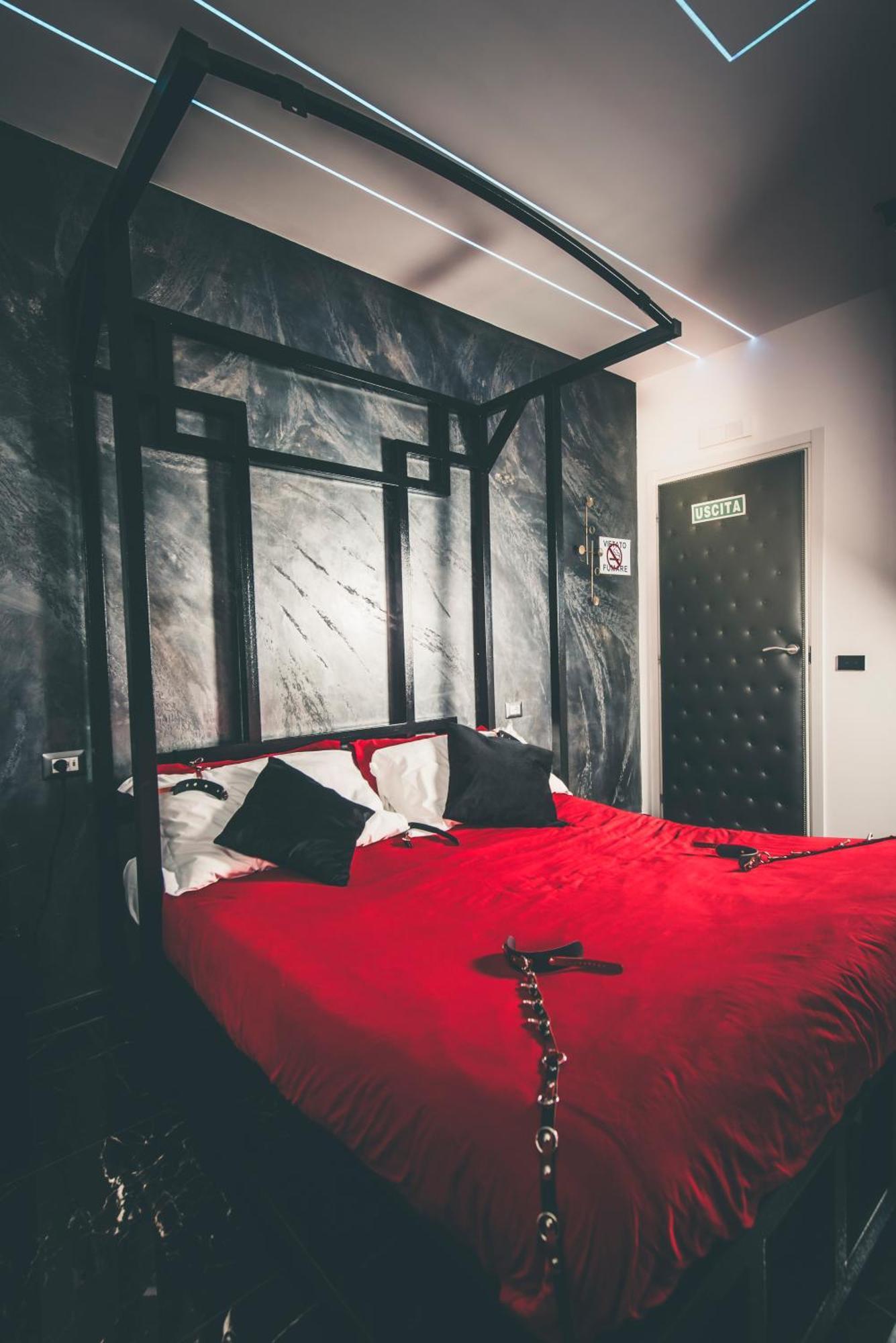 Luxury Bdsm Rom
